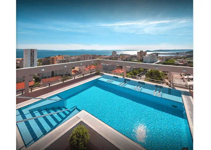 ディオクレツィアン ＆ レジデンス 4* スプリト