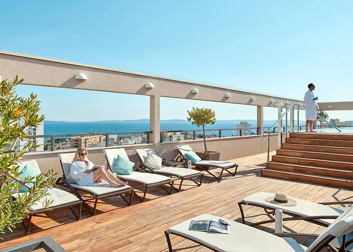 ディオクレツィアン ＆ レジデンス 4* スプリト