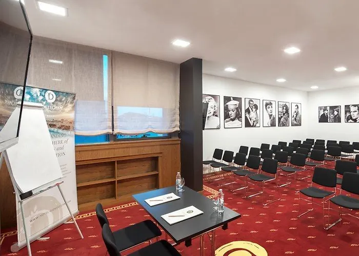 ディオクレツィアン ＆ レジデンス