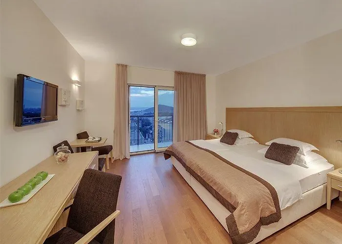 ディオクレツィアン ＆ レジデンス