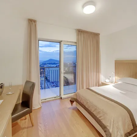 Dioklecijan & Hotel 4*