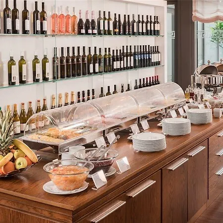 Hotel Dioklecijan & 4*